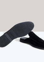 Extra Black Walk In