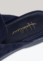 Extra Navy Walk In