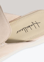 Beige Walk In
