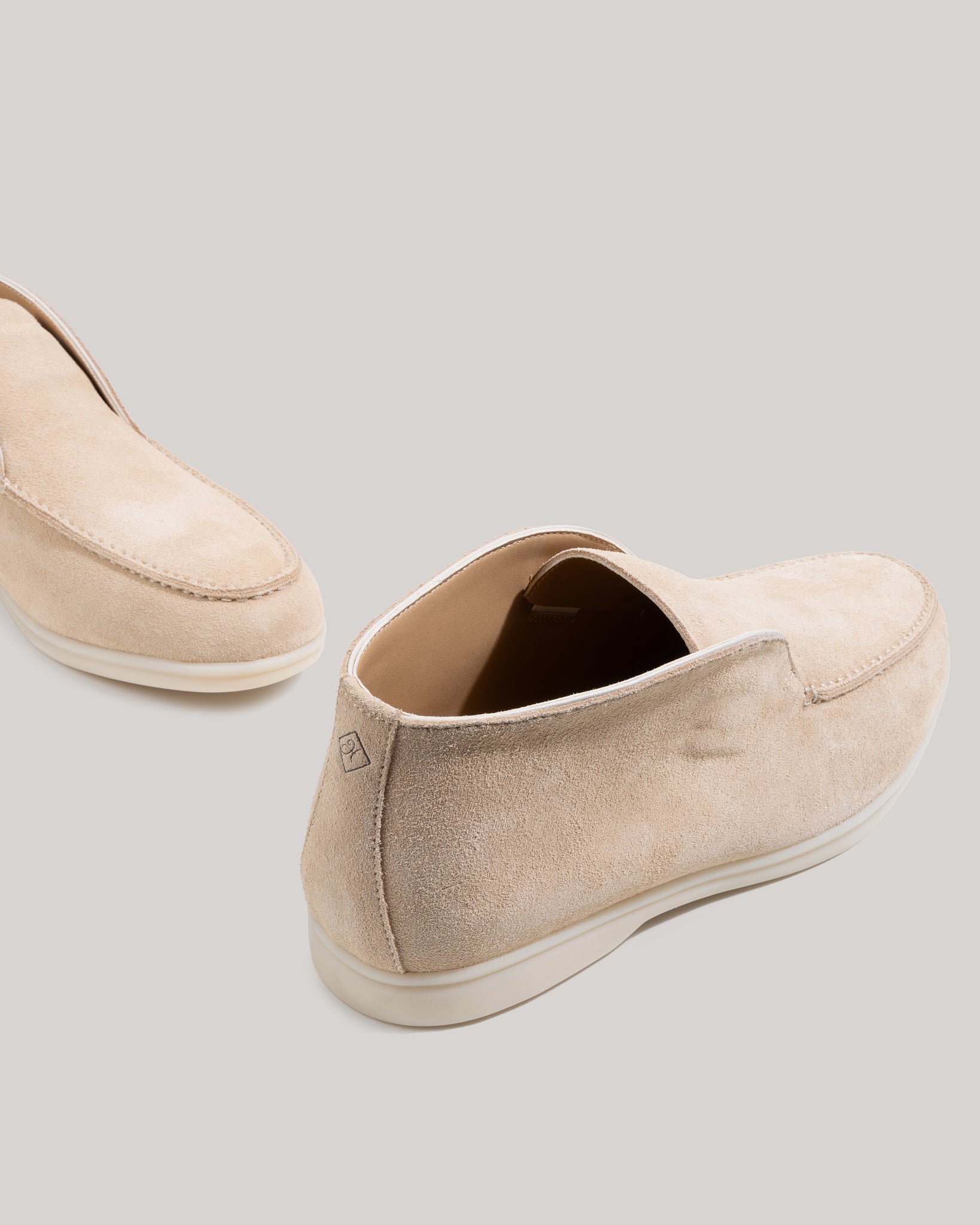 Albijo City Loafers