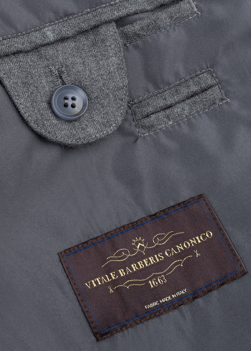 Buitenstof: 100% wol van Vitale Barberis Canonico  * Vulling: ganzendons.